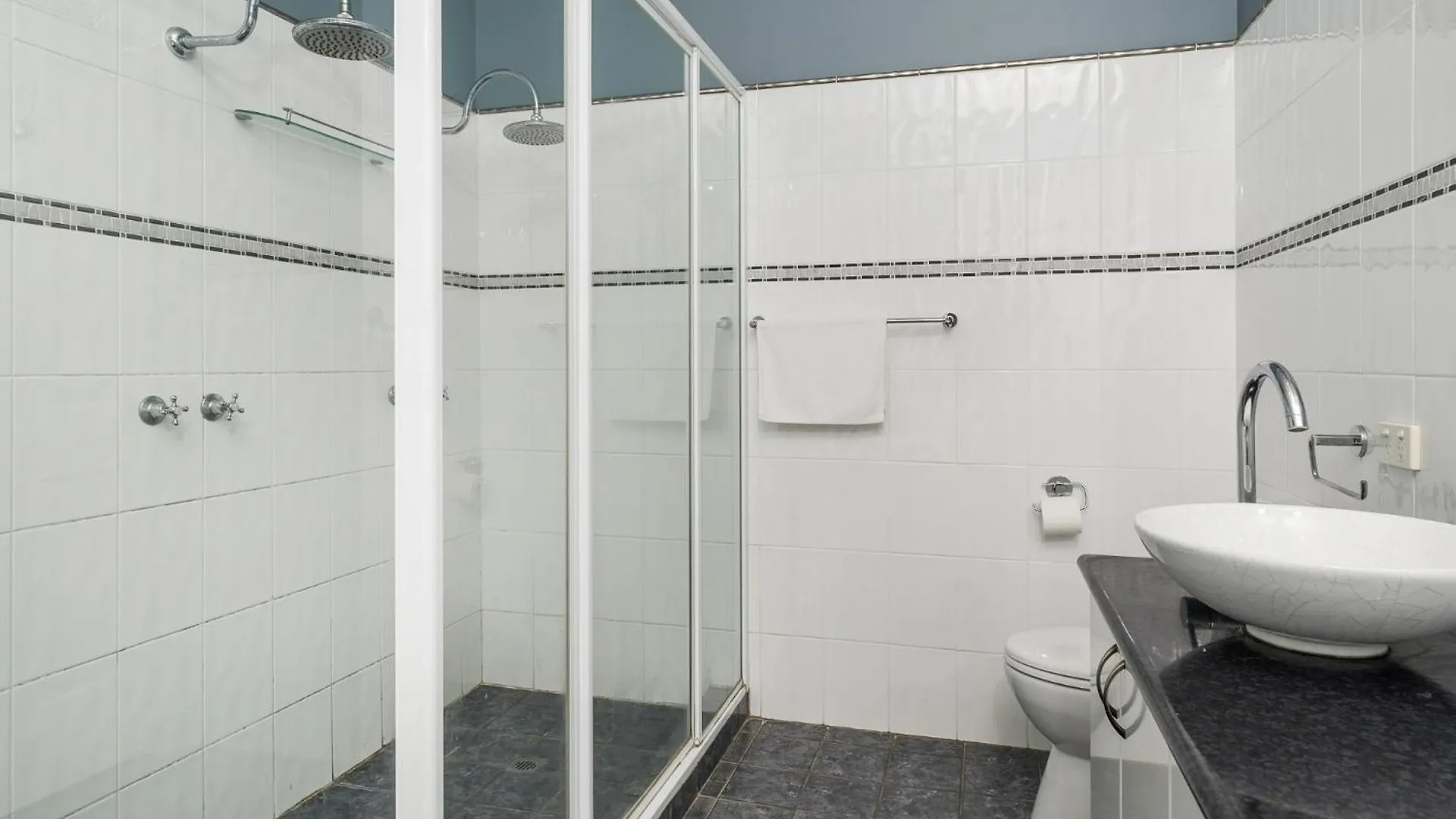 Incredible 3-Bed Renovated Home With Huge Garden Perth 0*,