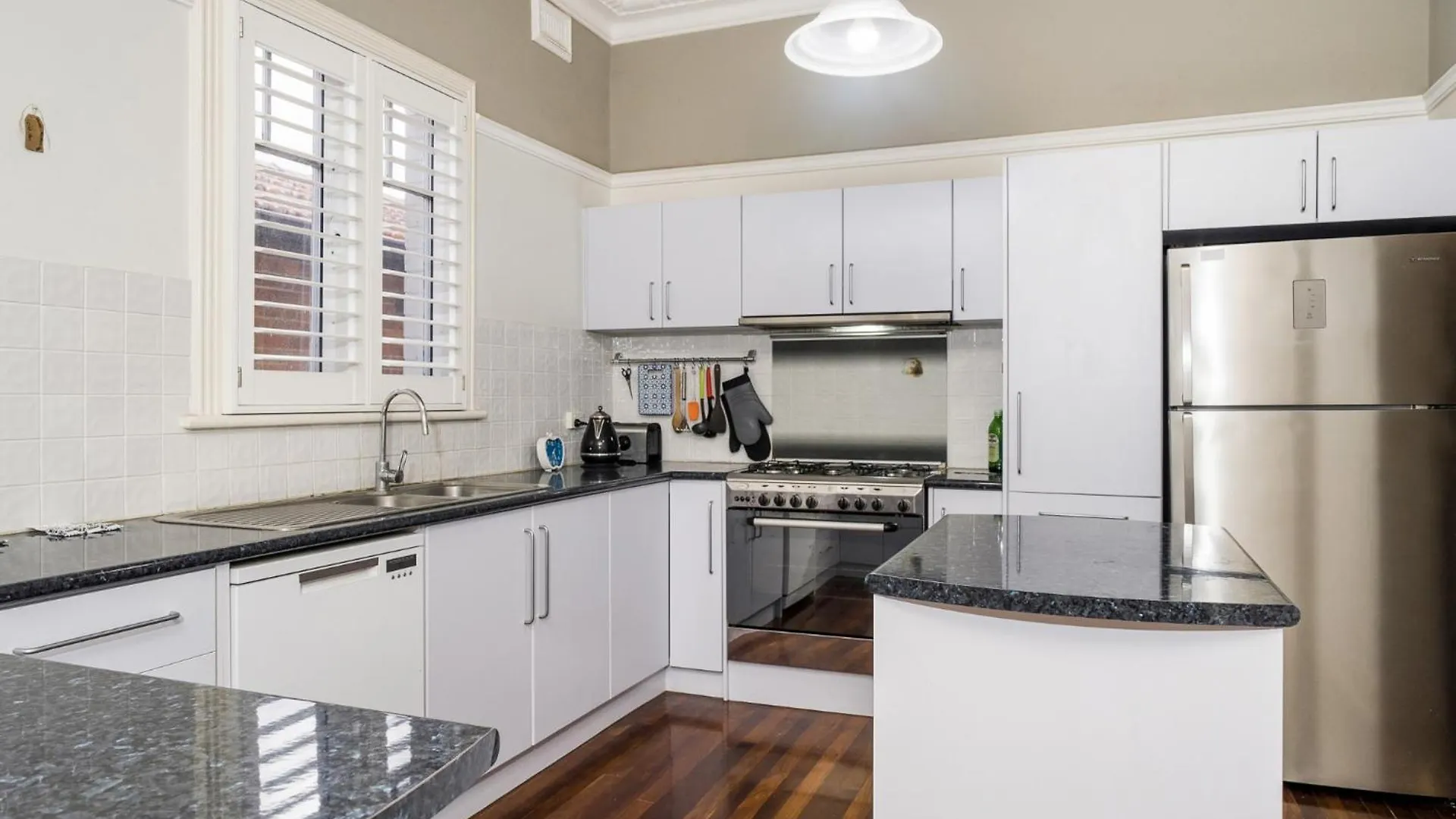 Casa vacanze Incredible 3-Bed Renovated Home With Huge Garden Perth Australia
