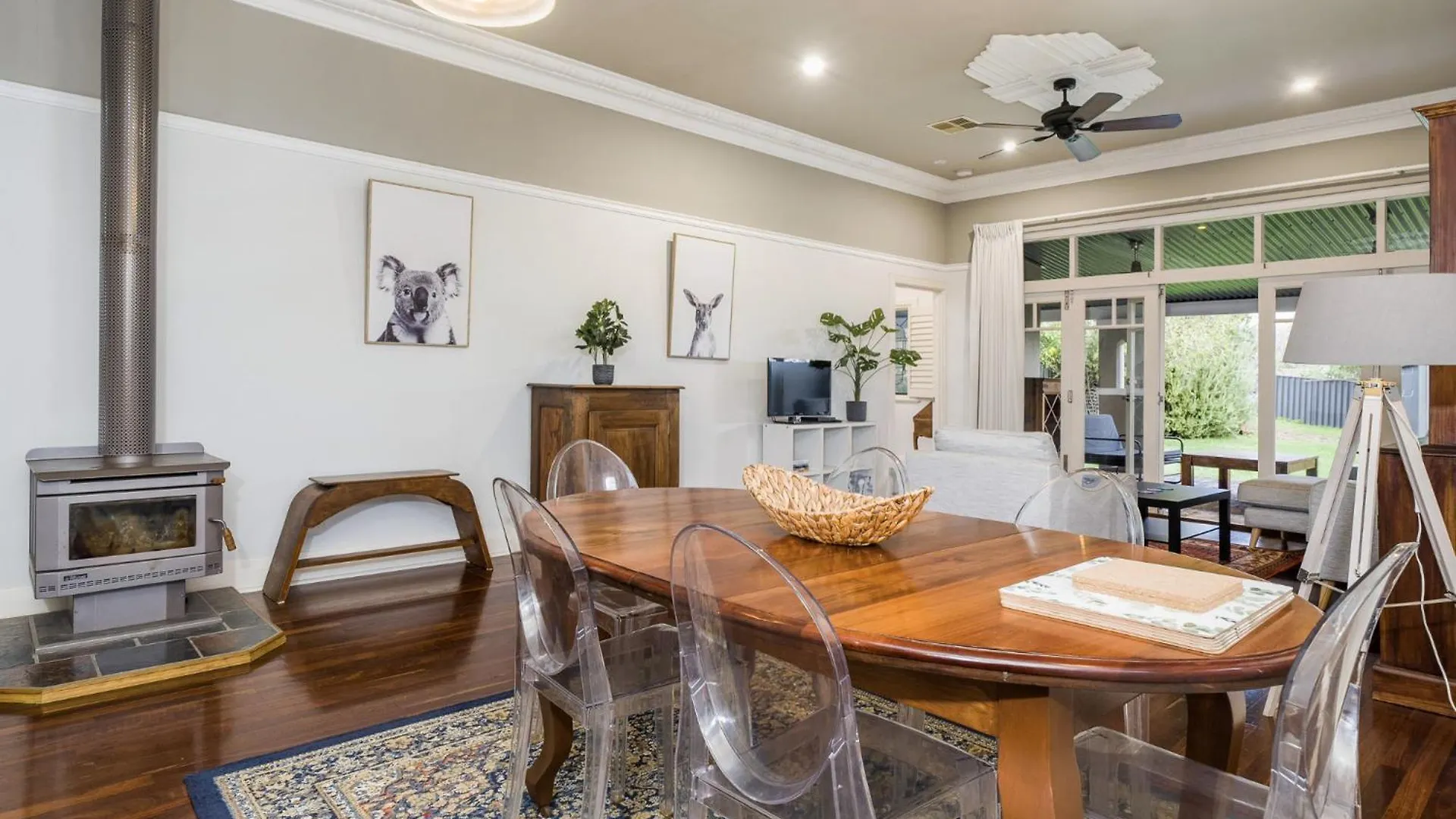 Incredible 3-Bed Renovated Home With Huge Garden Perth 0*,